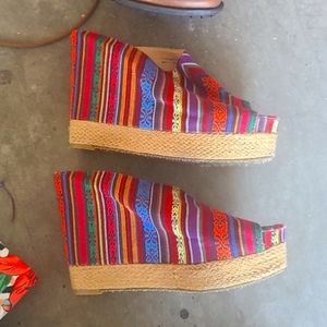 Chinese laundry wedges